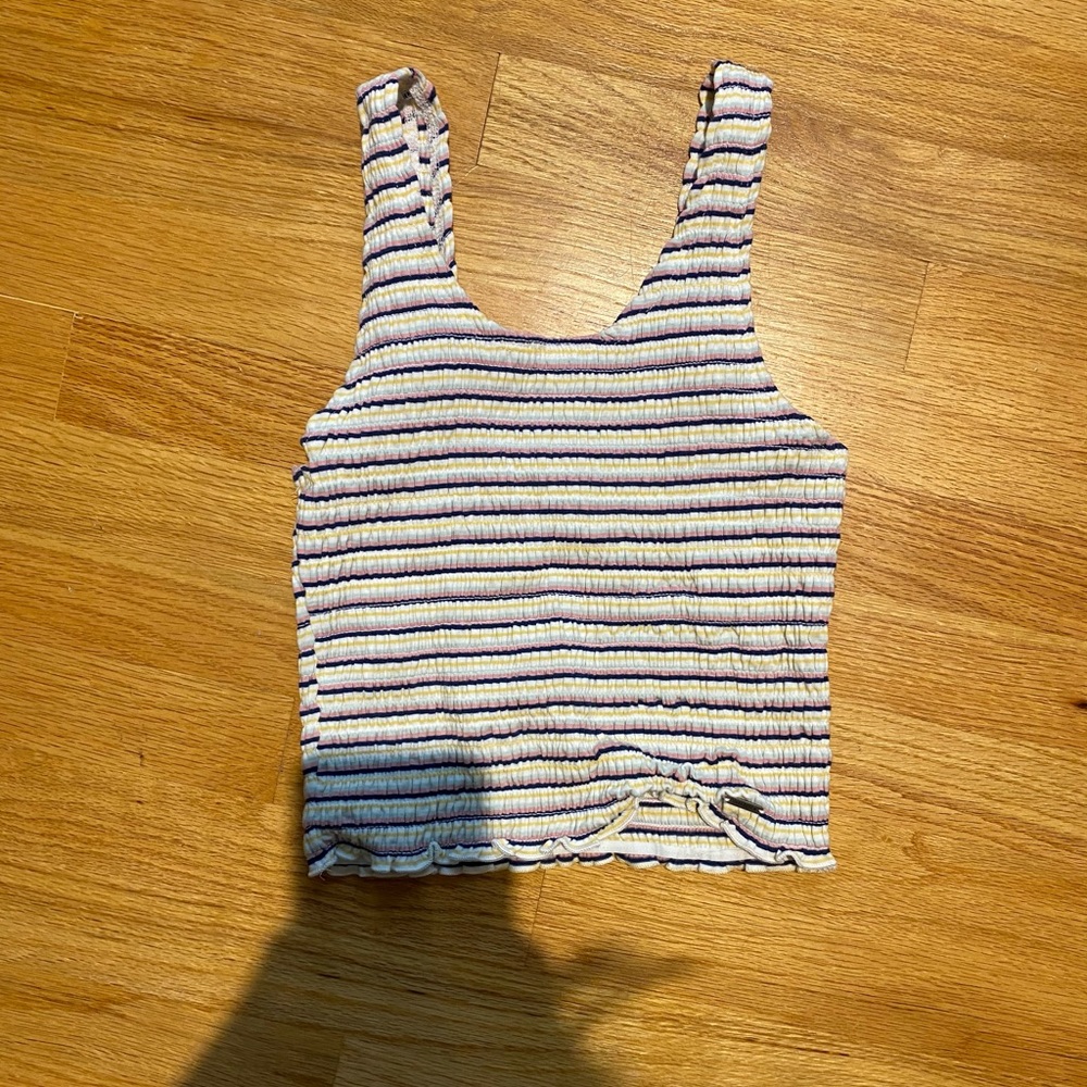 Hollister tank